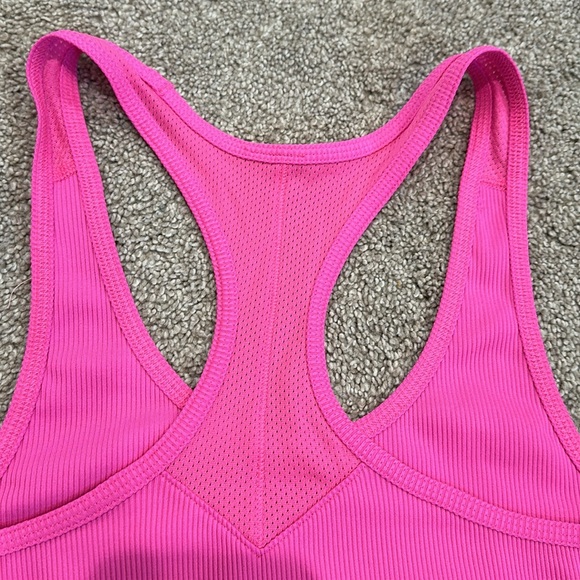 Under Armour Tanktop - Picture 3 of 3